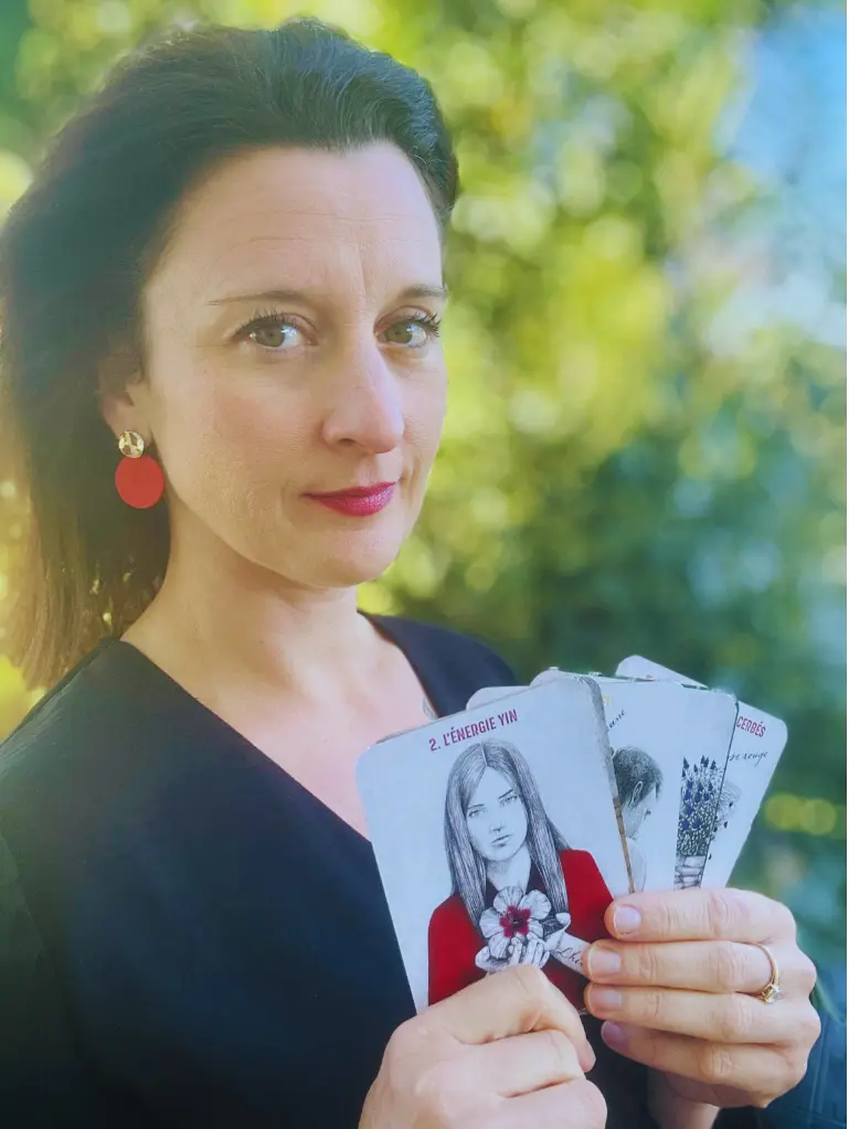 Cartomancie et numérologie pour votre guidance et votre clarté, avec Le Souffle des Cartes.
